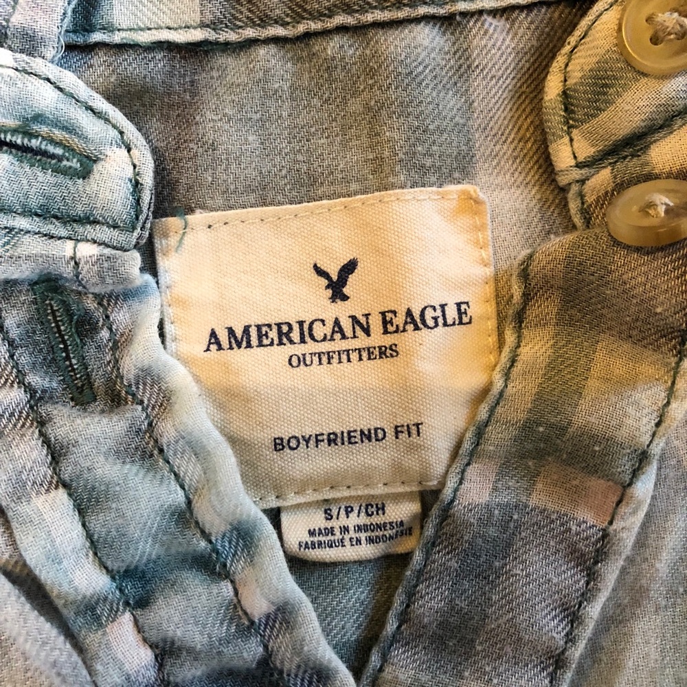Small American Eagle Boyfriend Fit Flannel